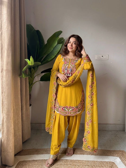 Pure Heavy Georgette With Embroidery Thread Work